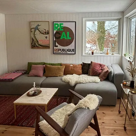 Cozy And Colourful In Skovgarde Nyaraló